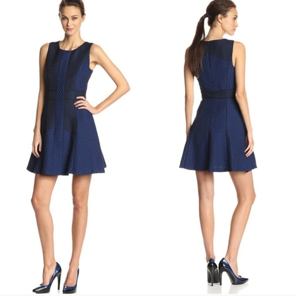 Trina Turk Rena Blue Geometric Diamond Pattern Fit & Flare Dress Women's Size 6 - Picture 1 of 13